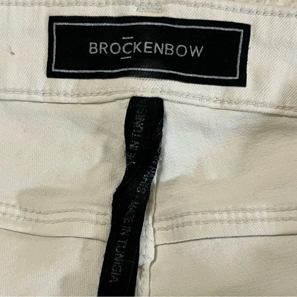 NWT Brokenbow Emma Mid Rise AI Rush Jeans Krystal White 28 Moto Ankle